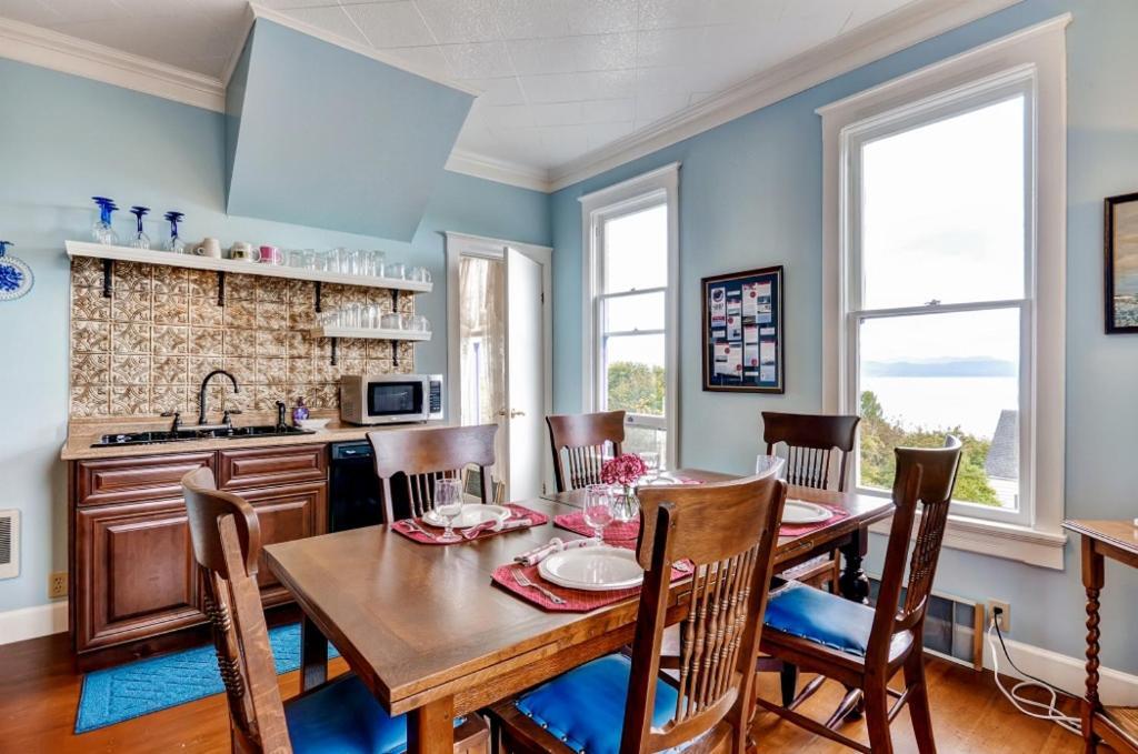 Astoria Painted Lady Historic Apt With River View! Exteriér fotografie