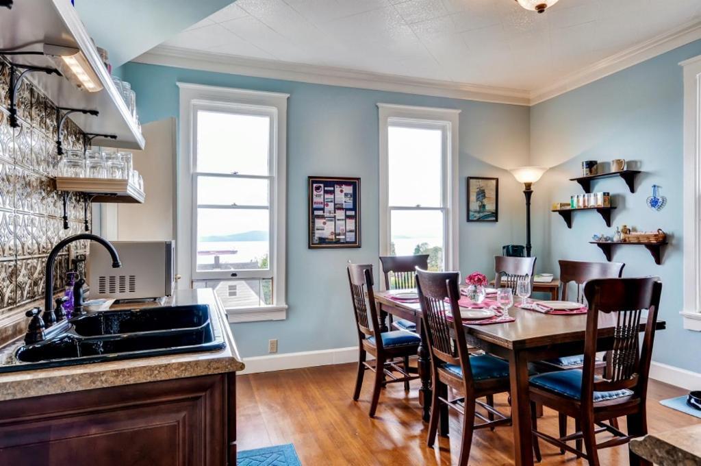 Astoria Painted Lady Historic Apt With River View! Exteriér fotografie