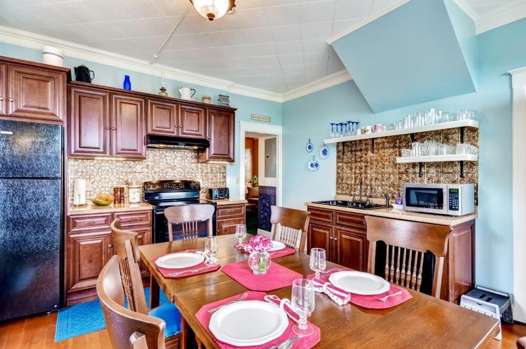 Astoria Painted Lady Historic Apt With River View! Exteriér fotografie